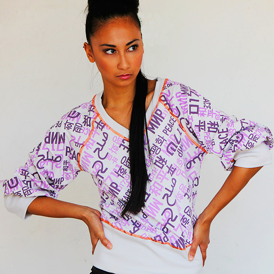 Peace Sweater – Shaped Fit
